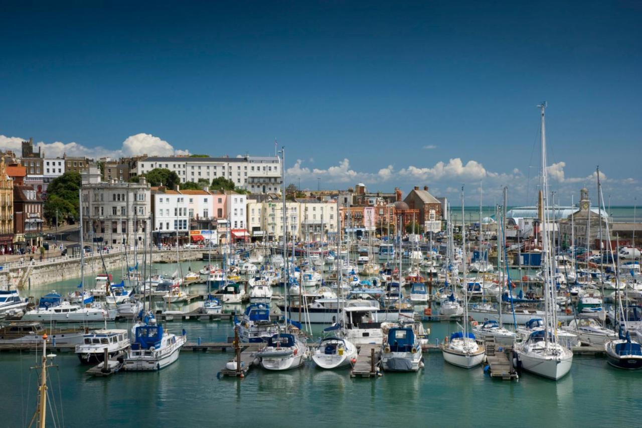 Stones Throw - Stunning House, Mins From Beach And Dogs Welcome Broadstairs Buitenkant foto